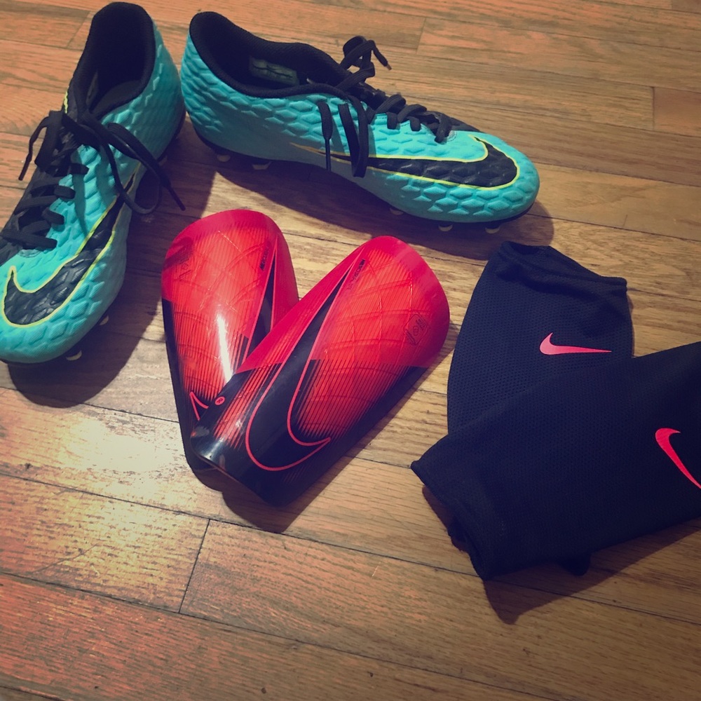 SOLD ***Nike Soccer Cleats